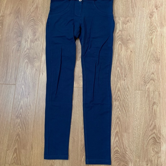 Freddy WR UP small - Picture 4 of 9